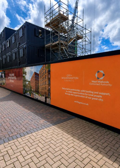 trade signage company with distribution support